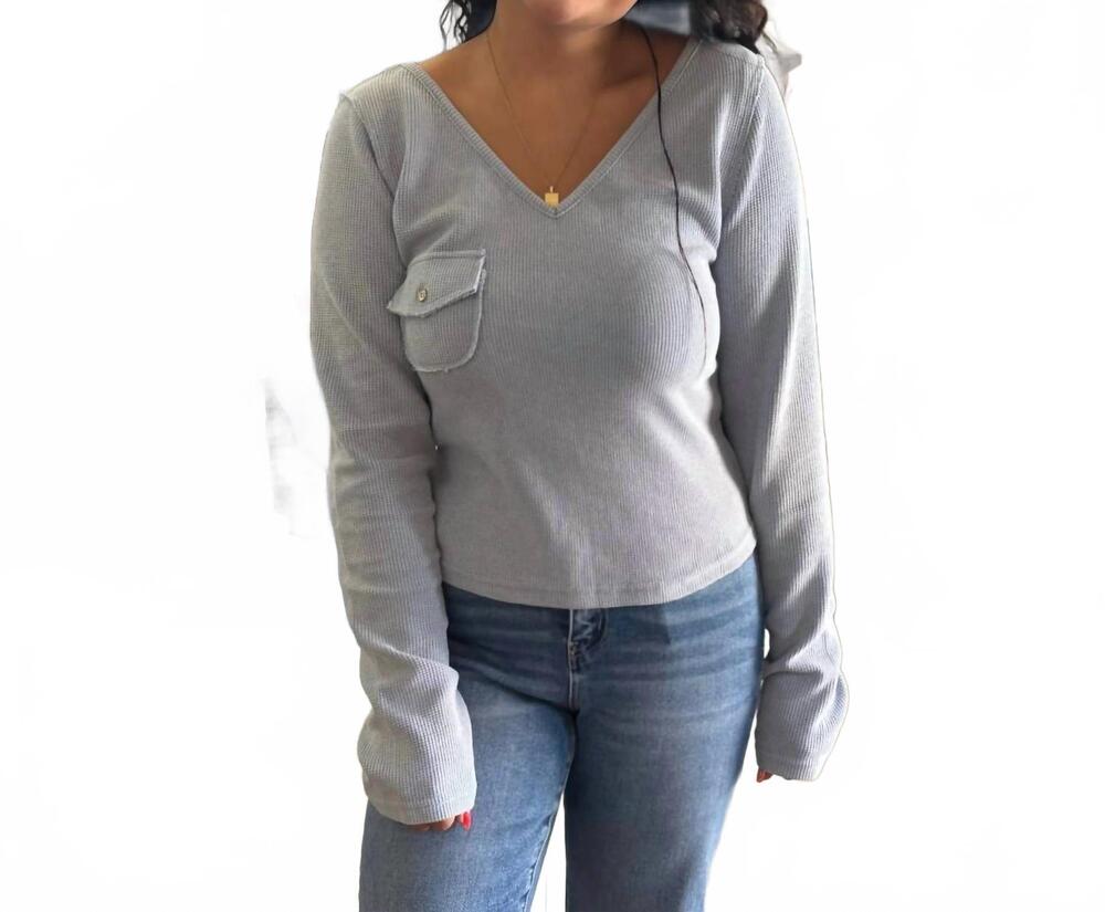 NEW POL women's waffle v-neck crop long sleeve top in powder blue